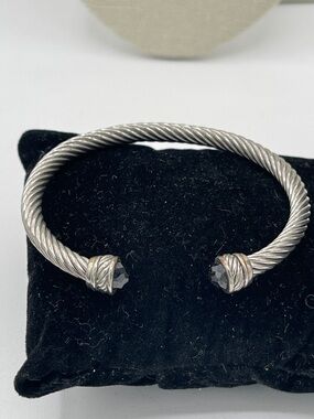 4.21.26-7 Cable Open Cuff Bracelet with Black Faceted Crystal Caps